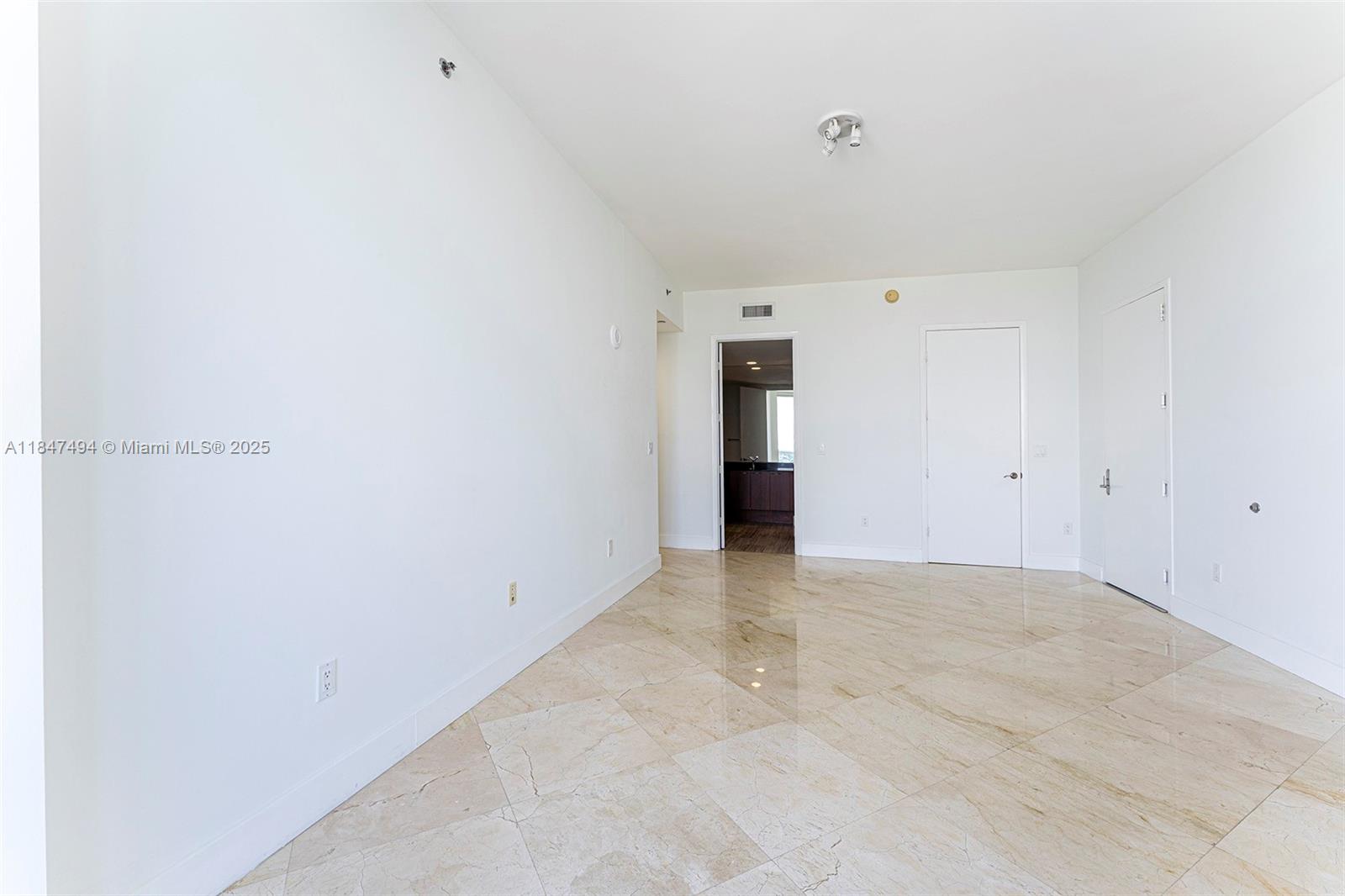 TDR TOWER II CONDO - Residential Lease