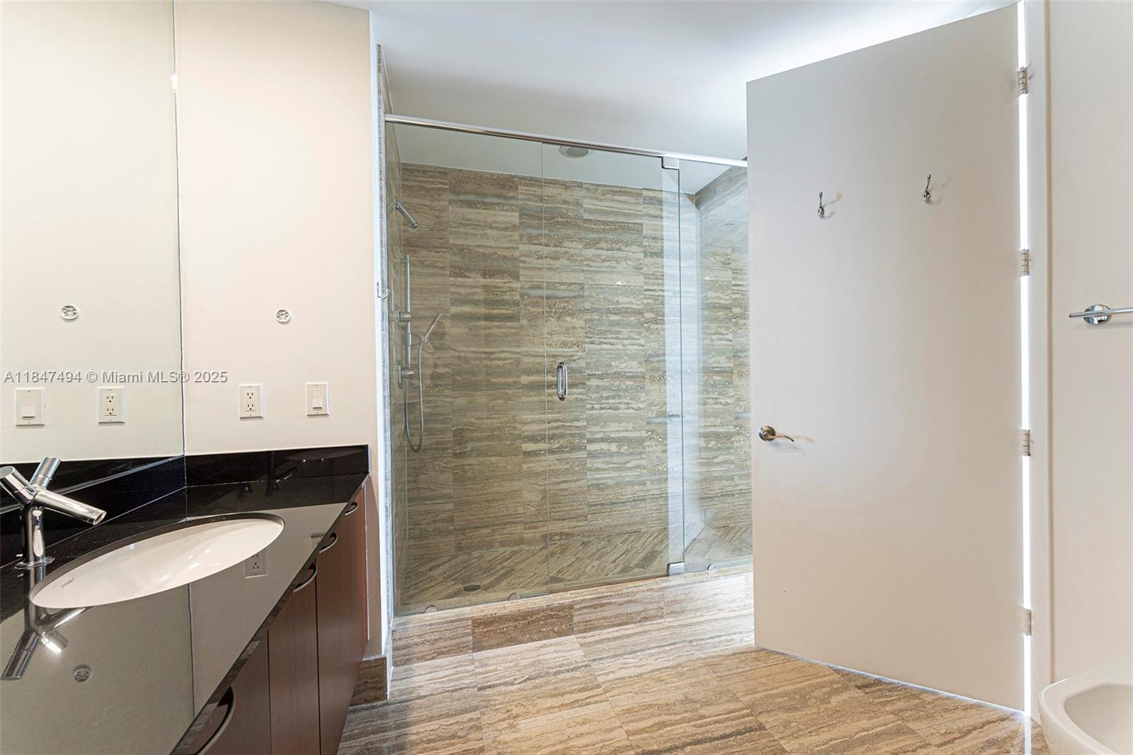 TDR TOWER II CONDO - Residential Lease