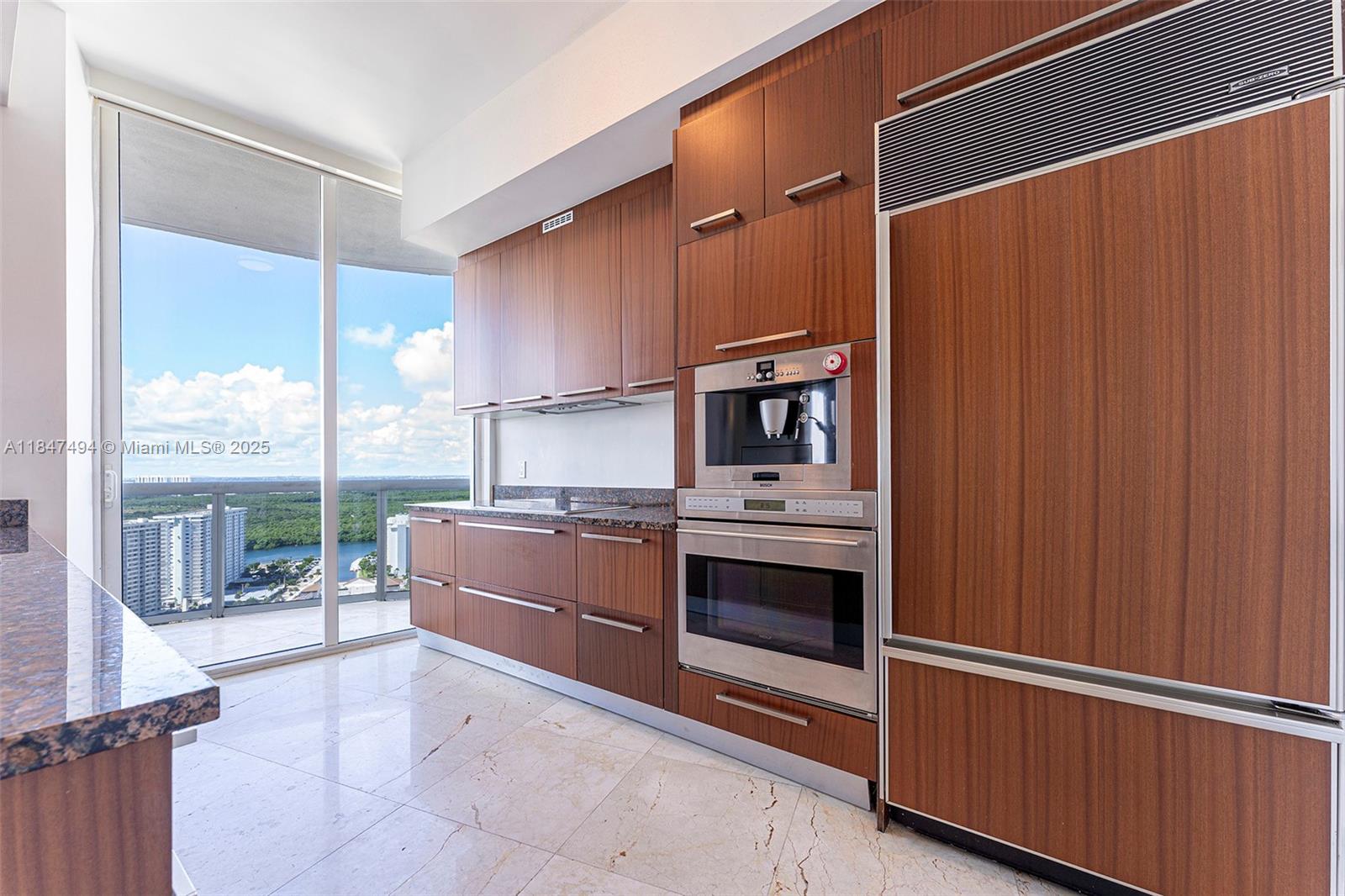 TDR TOWER II CONDO - Residential Lease