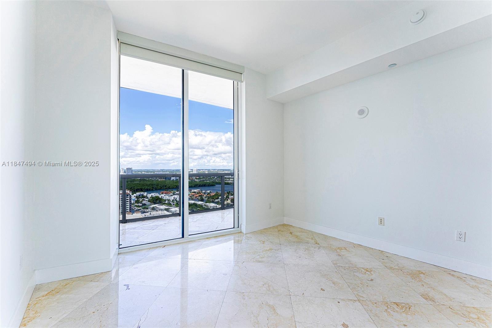 TDR TOWER II CONDO - Residential Lease