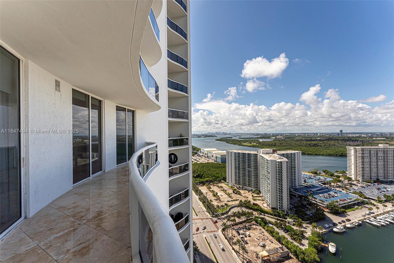 TDR TOWER II CONDO - Residential Lease