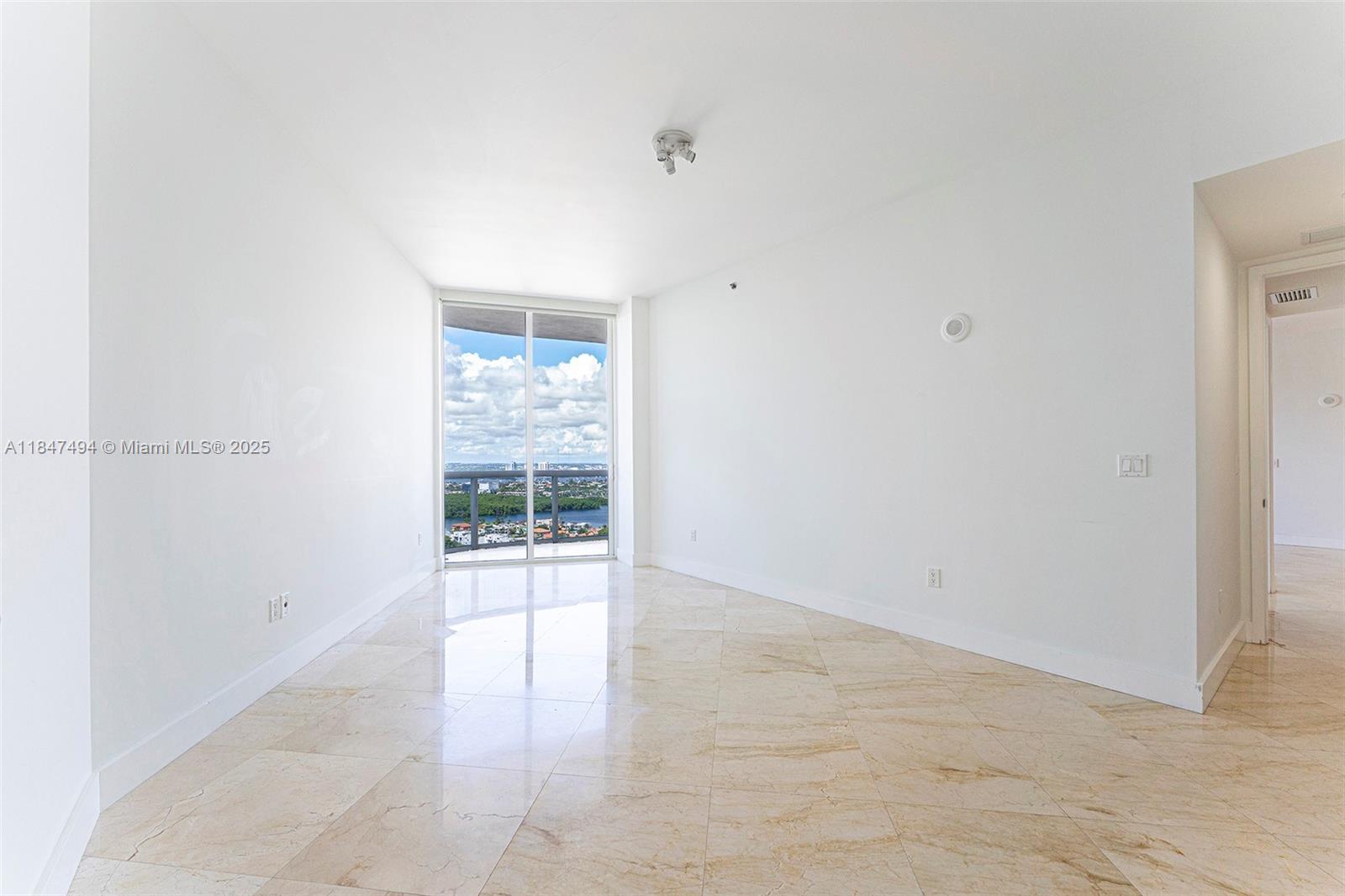 TDR TOWER II CONDO - Residential Lease