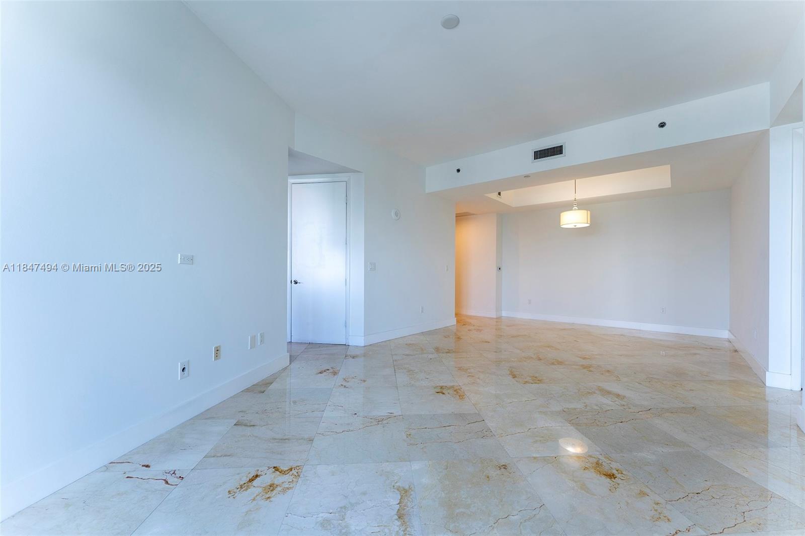 TDR TOWER II CONDO - Residential Lease