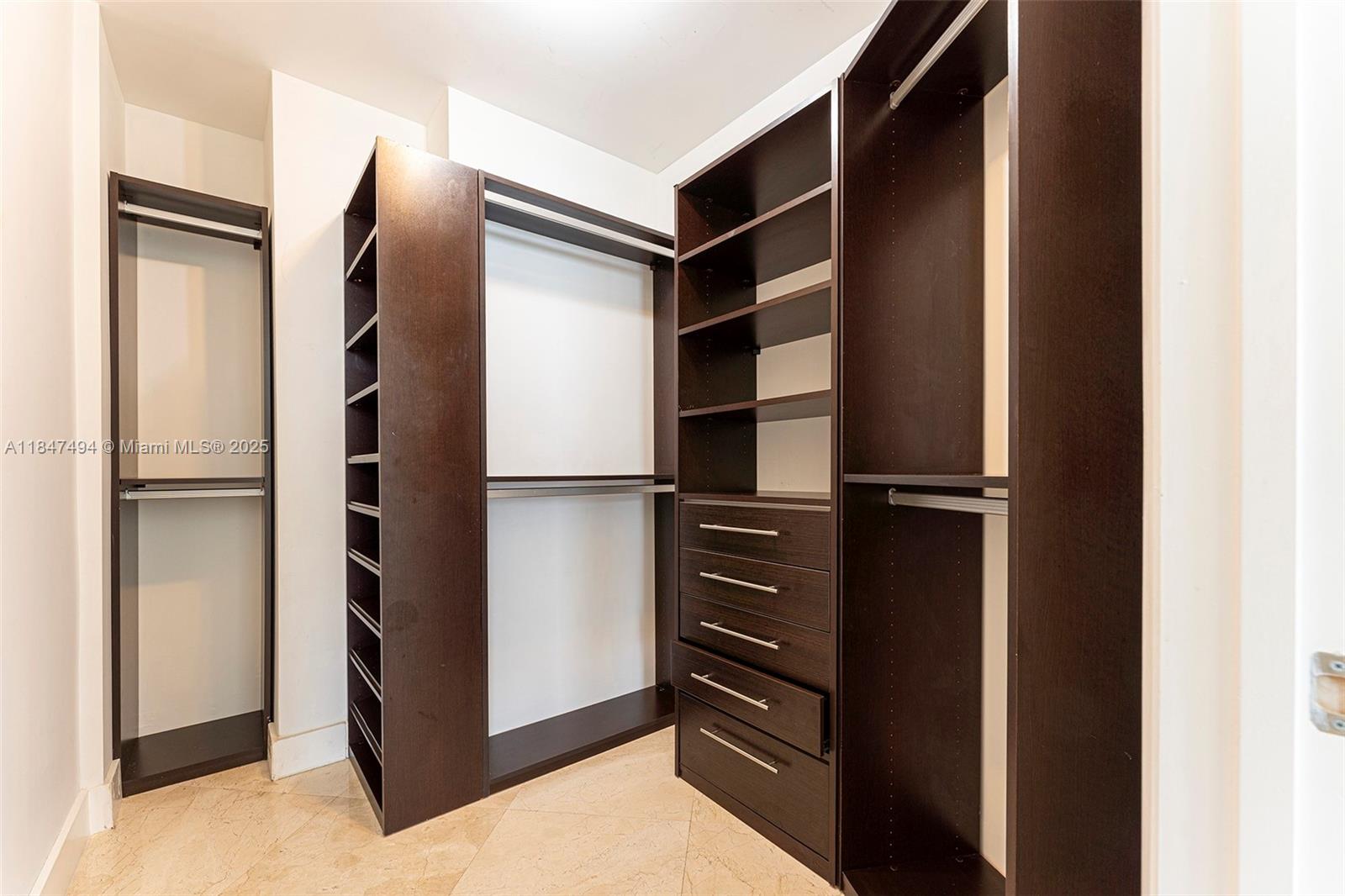 TDR TOWER II CONDO - Residential Lease