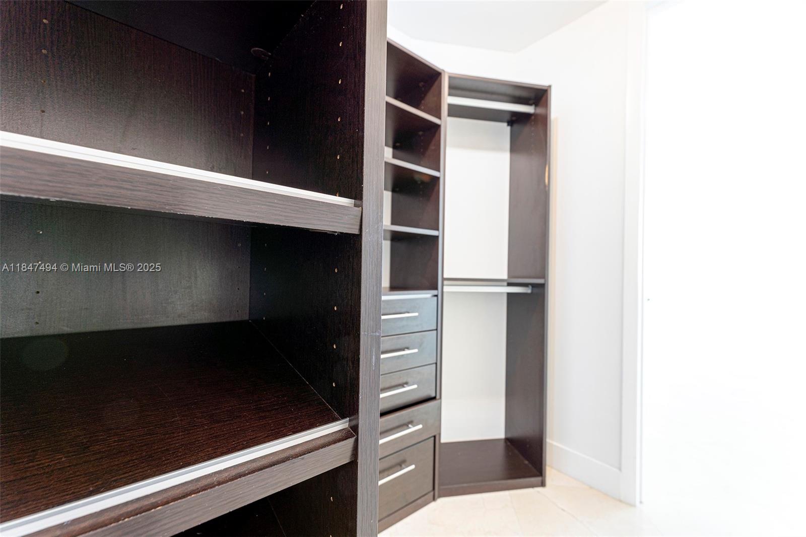 TDR TOWER II CONDO - Residential Lease