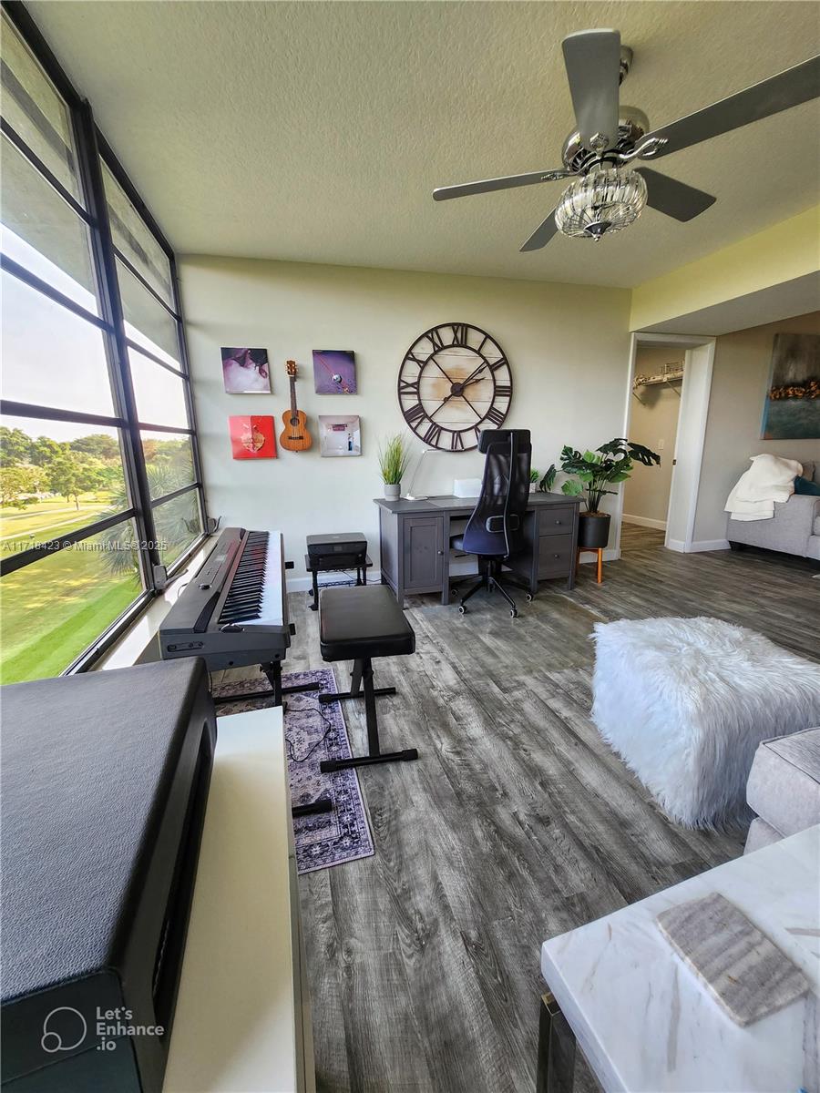 CONDO 8 OF WHITEHALL COND - Residential