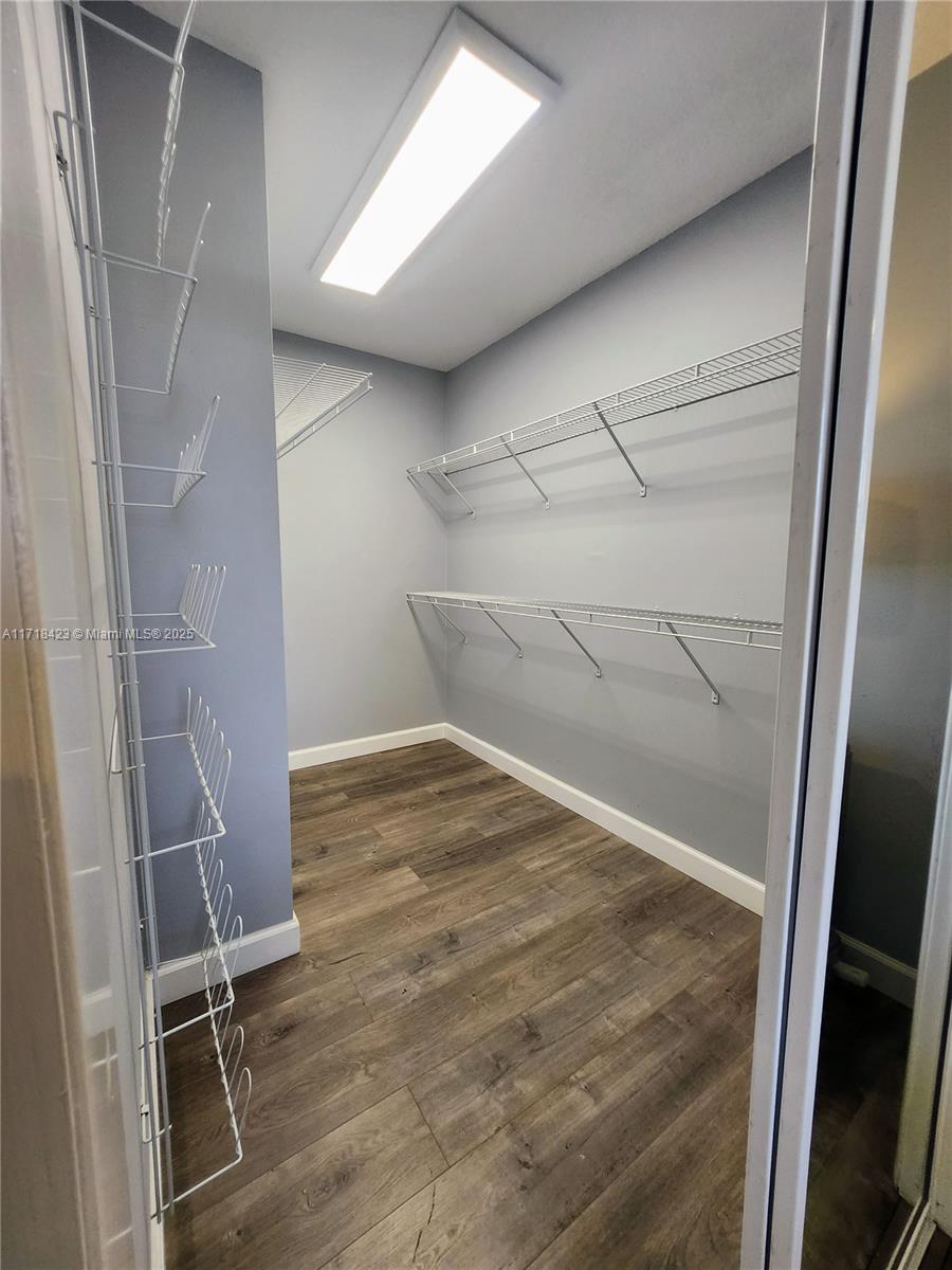 CONDO 8 OF WHITEHALL COND - Residential