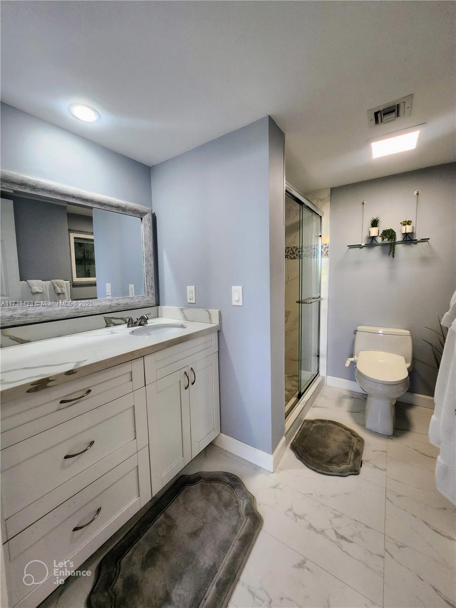 CONDO 8 OF WHITEHALL COND - Residential