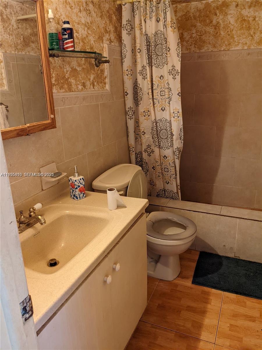 RO-MONT SOUTH CONDO MNPQ - Residential