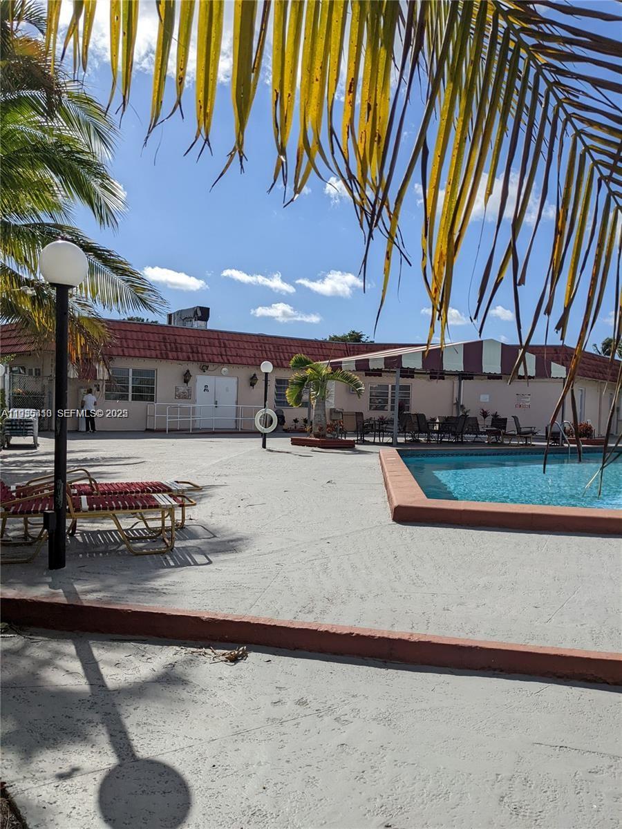 RO-MONT SOUTH CONDO MNPQ - Residential