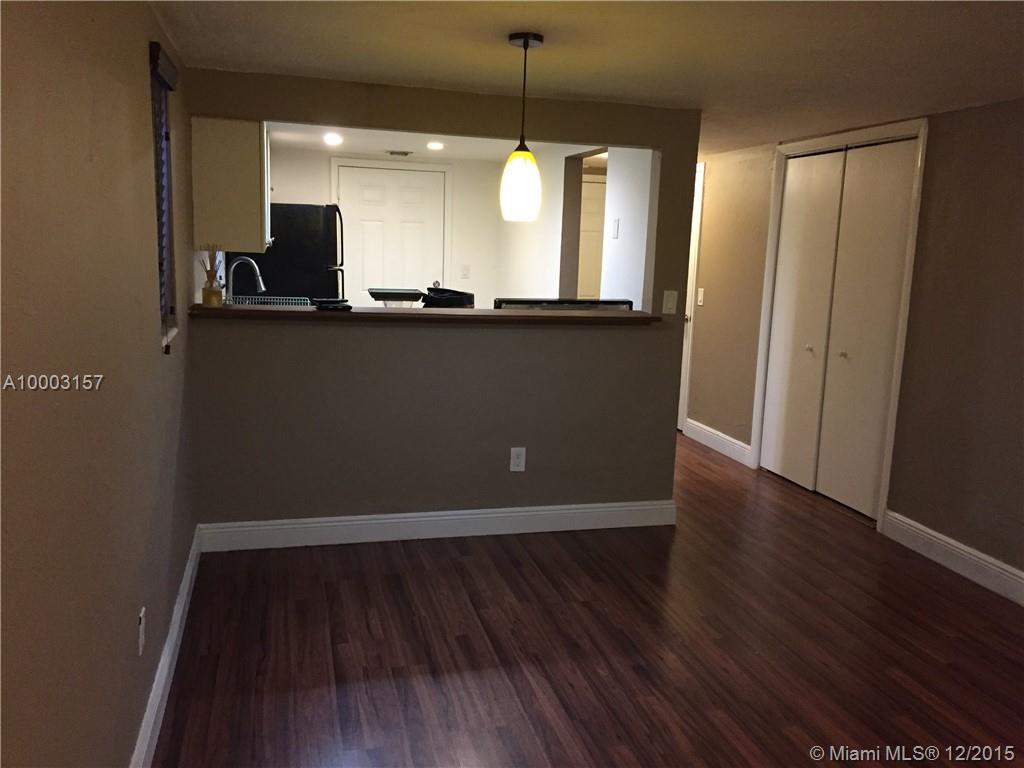 Castle Apts - Residential Lease