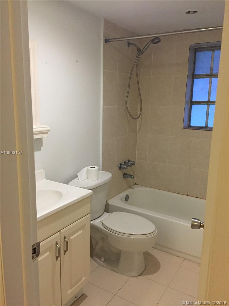 Castle Apts - Residential Lease