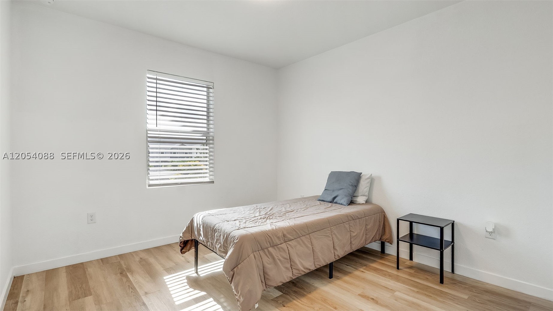 HAMILTON PLACE - Residential