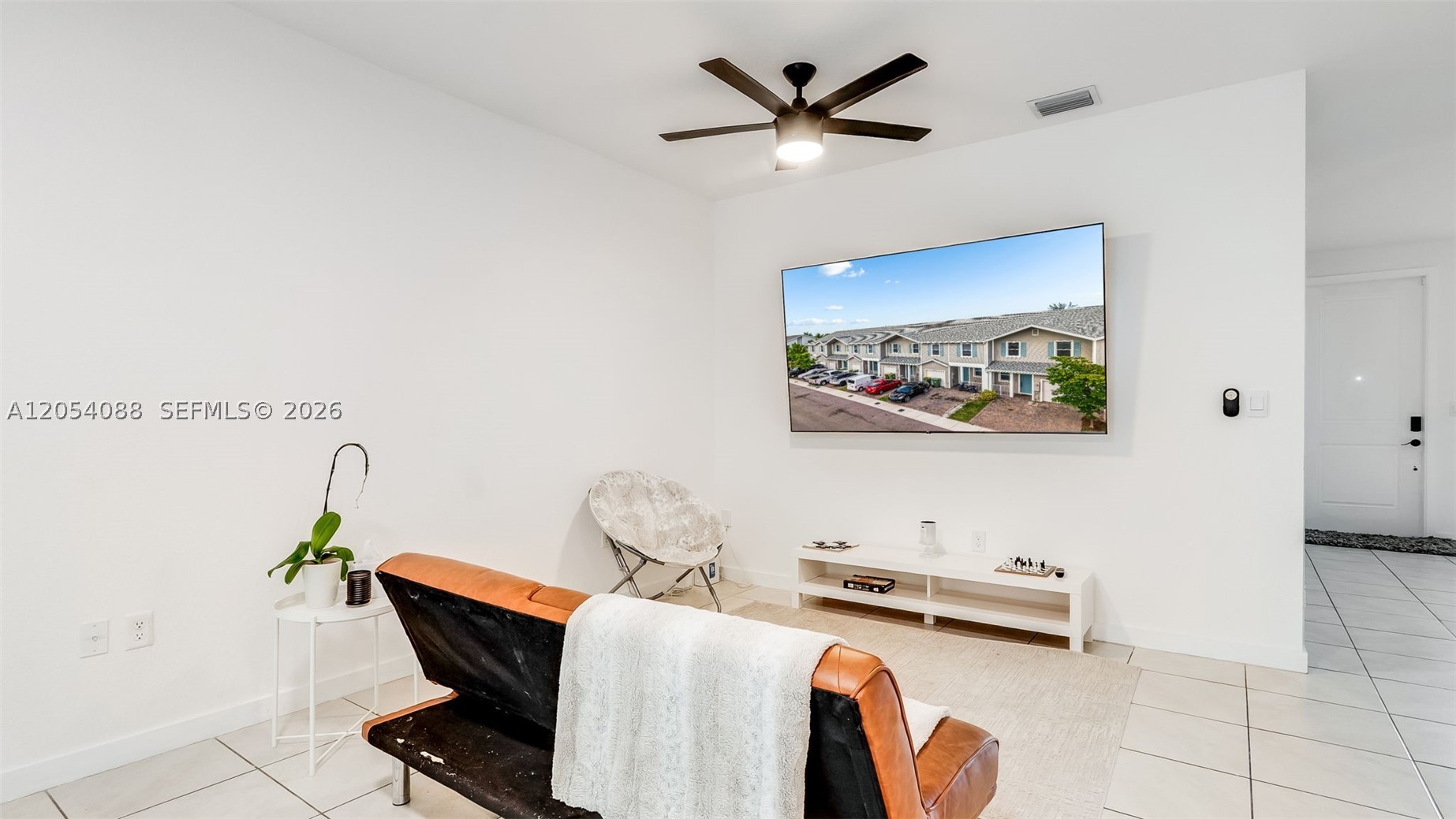 HAMILTON PLACE - Residential