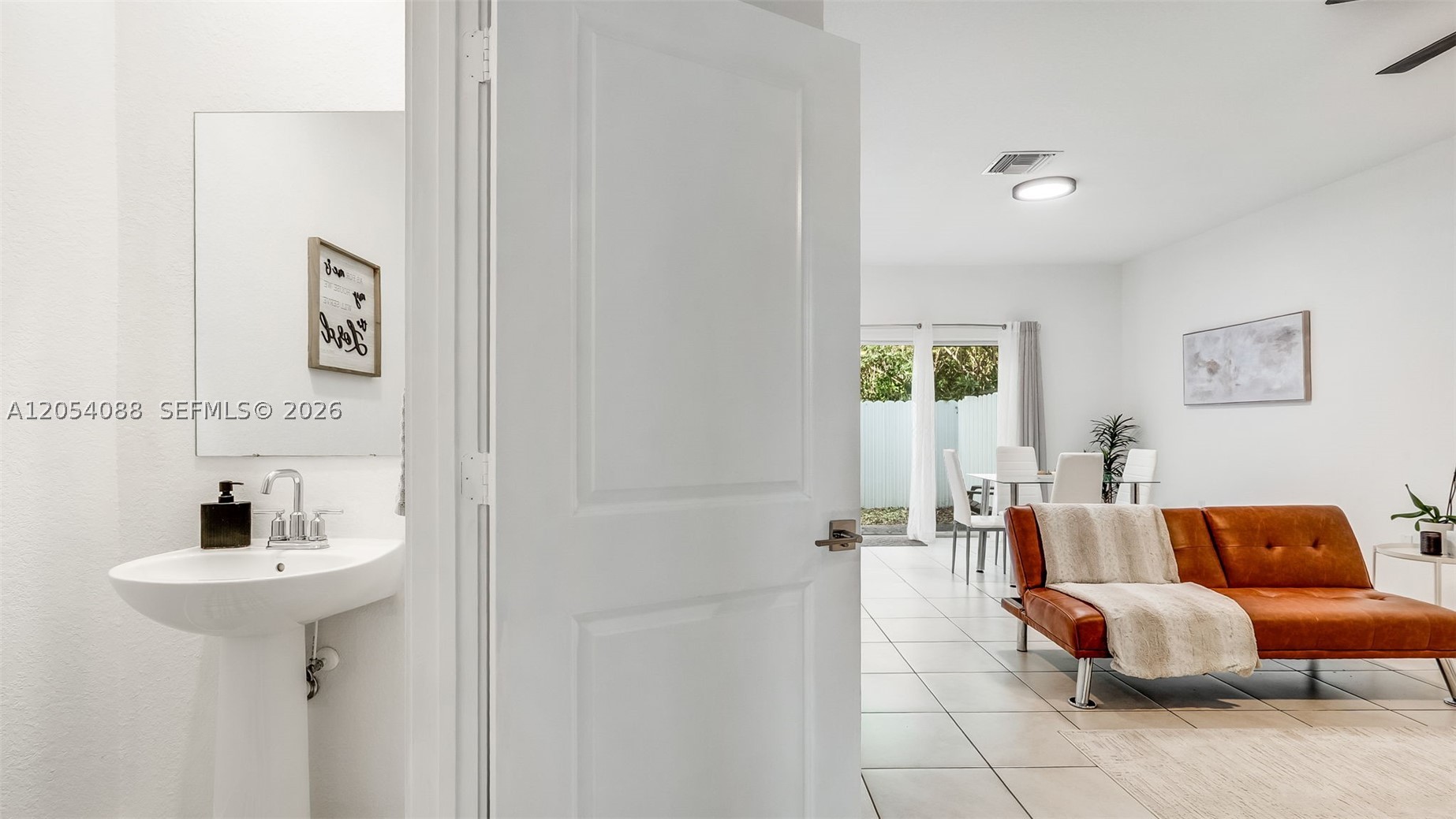 HAMILTON PLACE - Residential