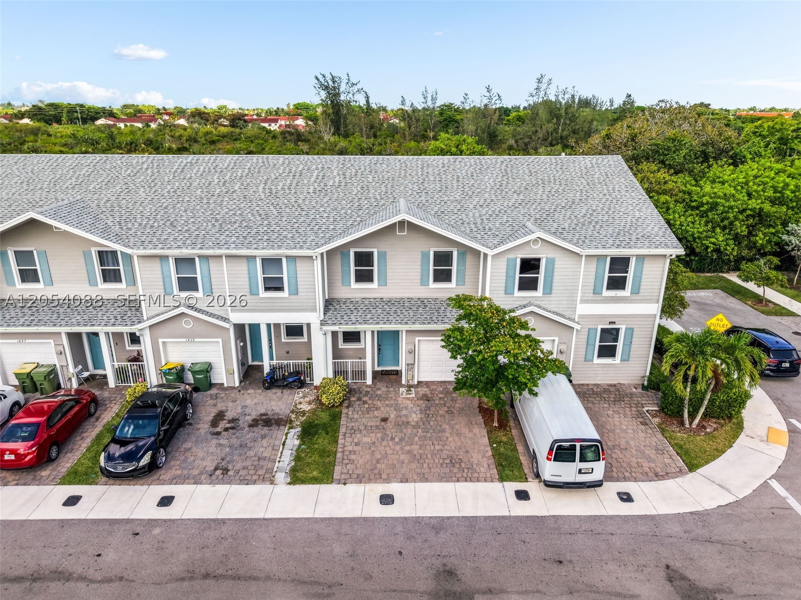HAMILTON PLACE - Residential