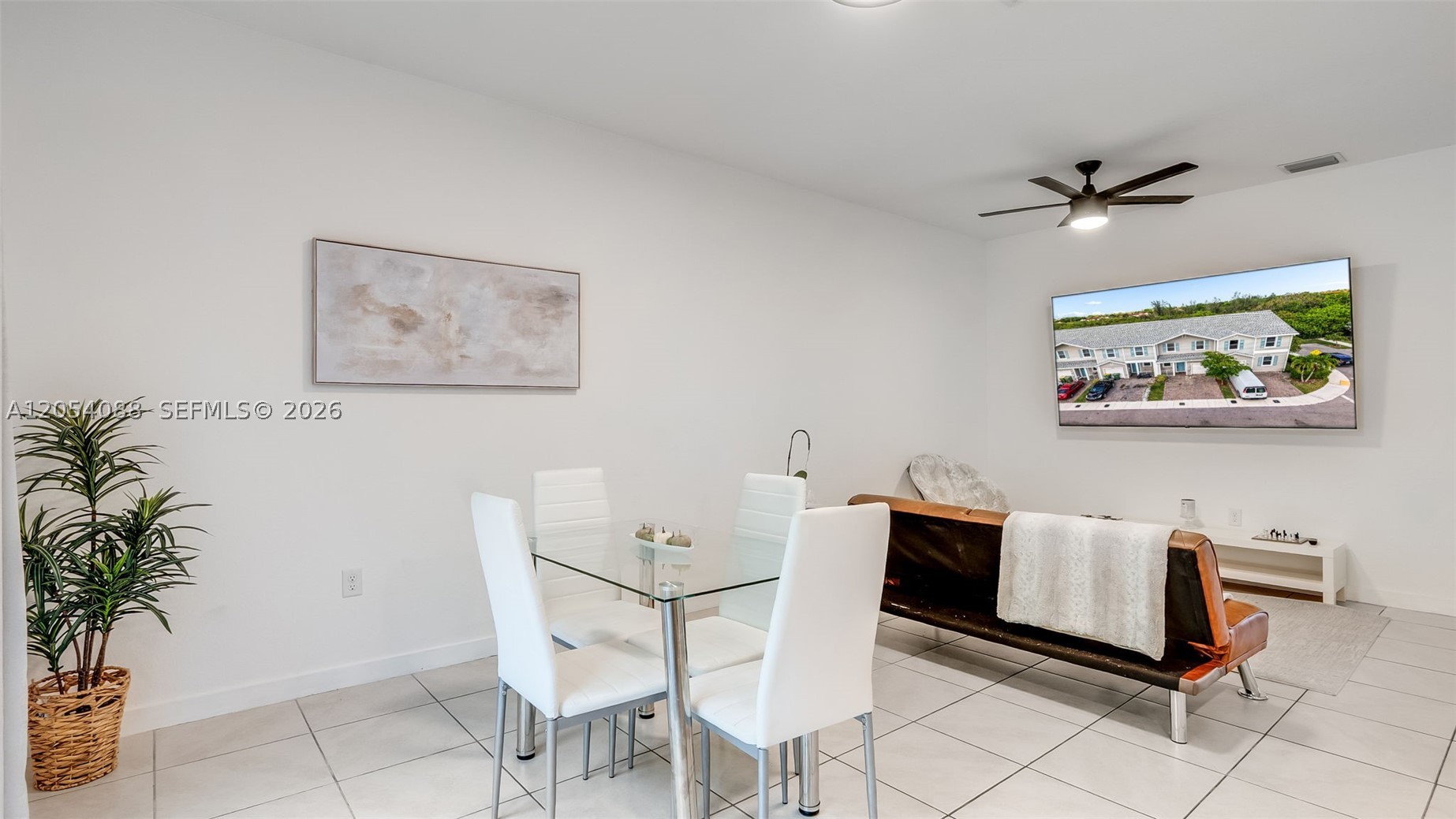 HAMILTON PLACE - Residential
