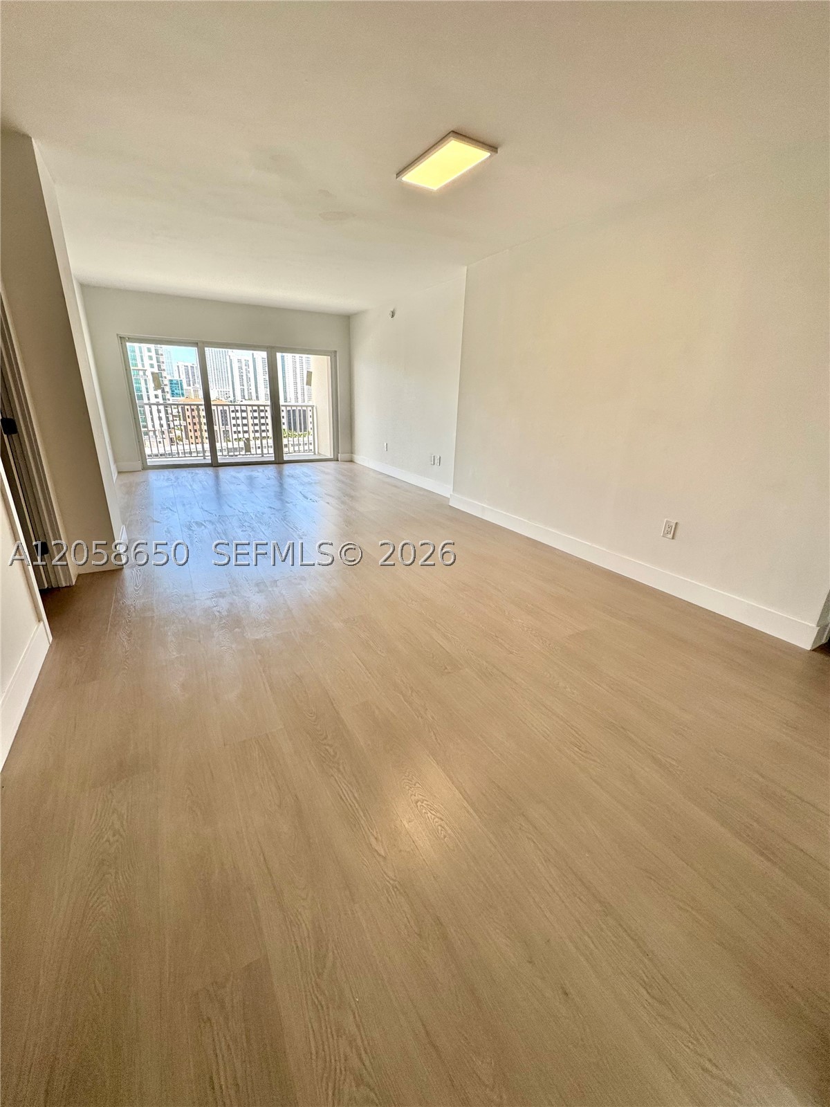 ARLEN HOUSE CONDO - Residential