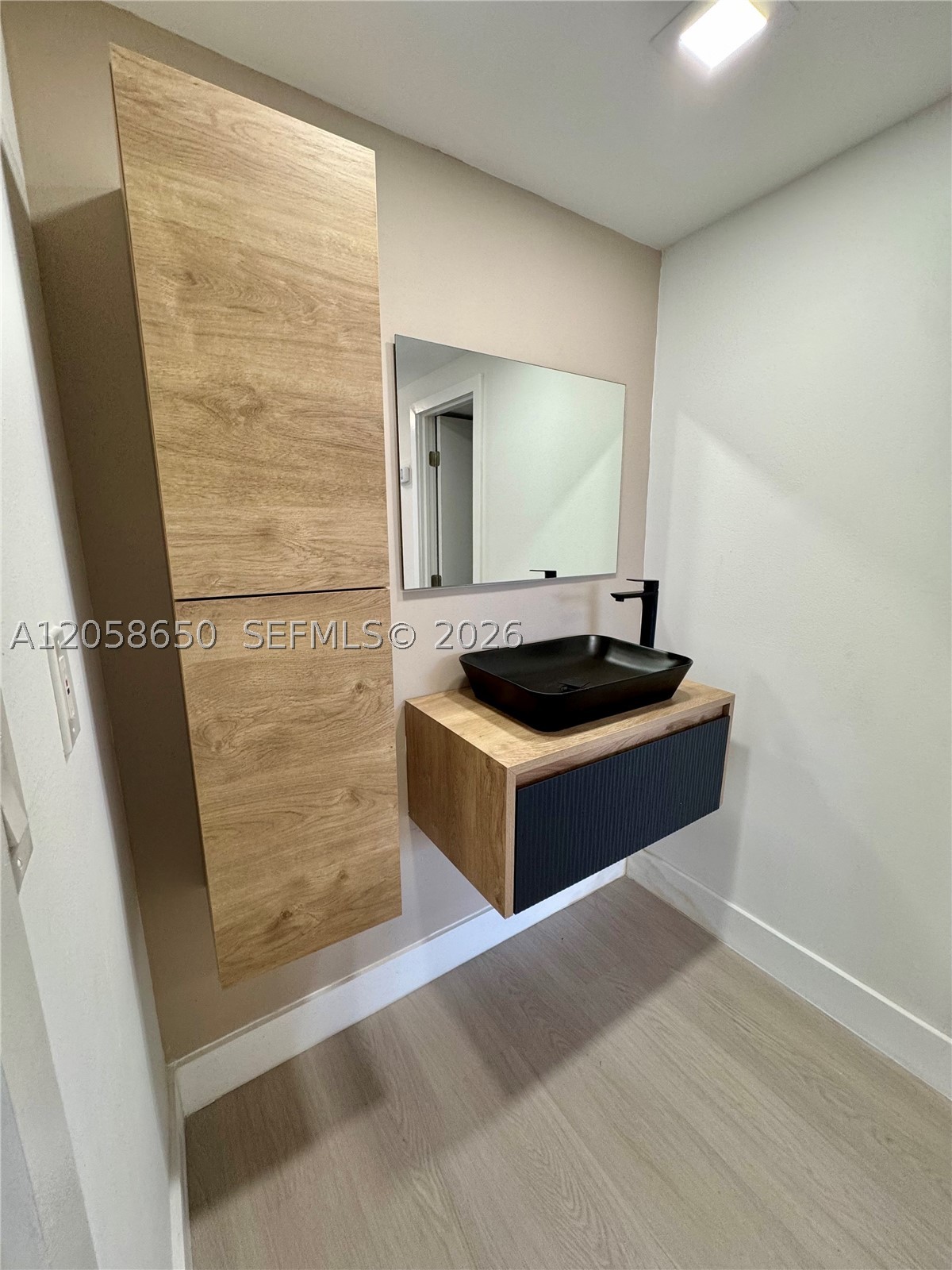 ARLEN HOUSE CONDO - Residential