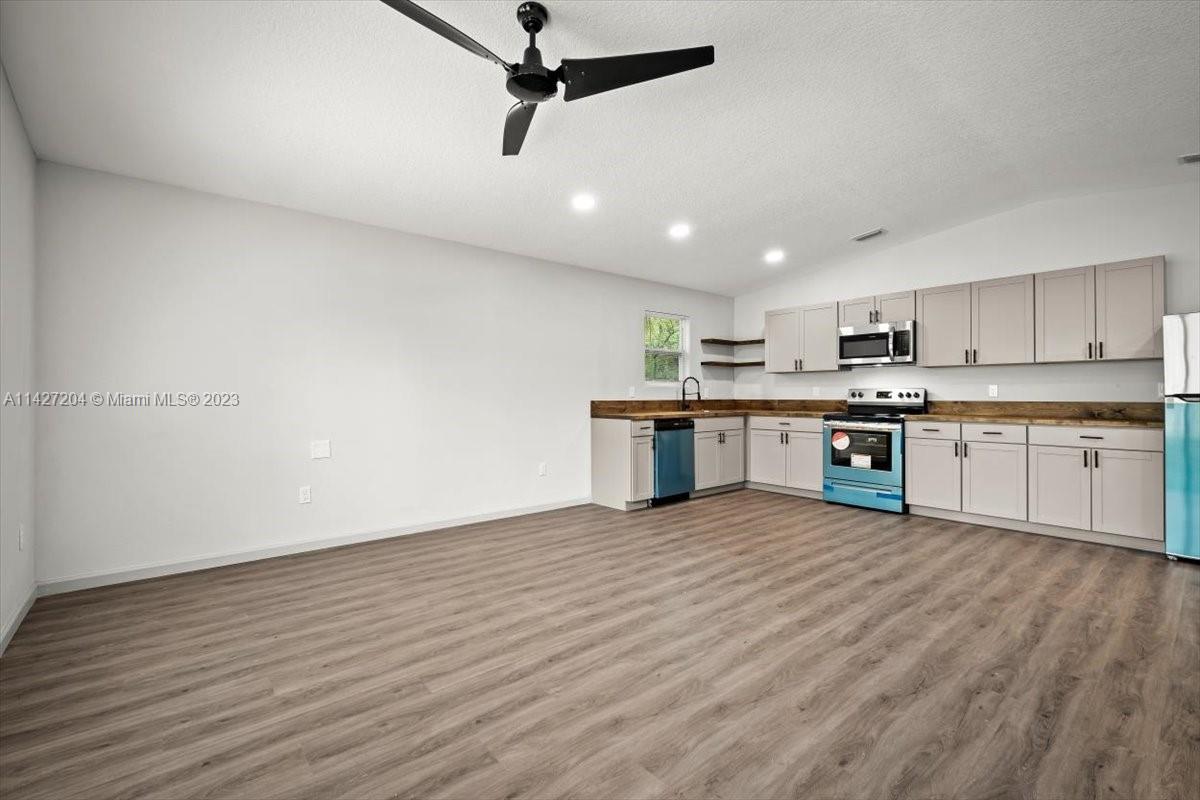 MONCRIEF PARK - Residential Lease