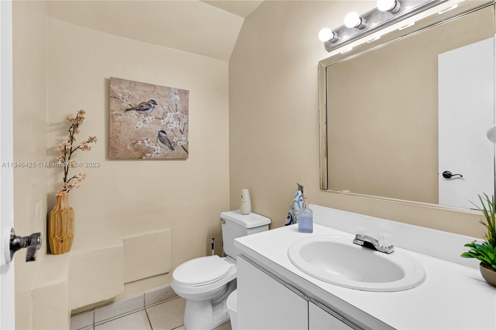 VENETIAN GARDENS AT COUNT - Residential