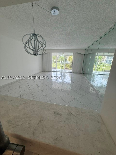 MEADOWBROOK LAKES CONDO - Residential