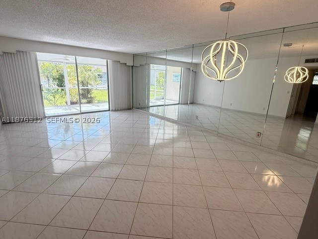 MEADOWBROOK LAKES CONDO - Residential