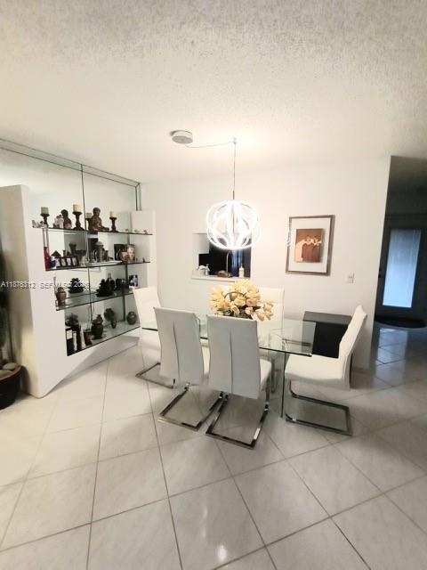 MEADOWBROOK LAKES CONDO - Residential