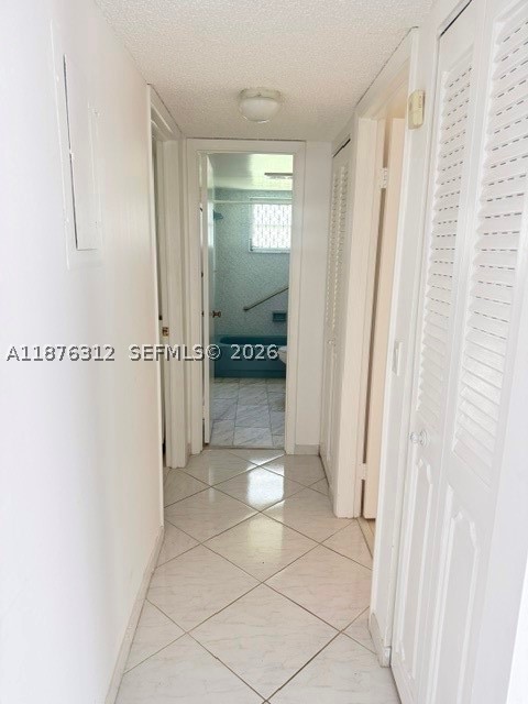 MEADOWBROOK LAKES CONDO - Residential