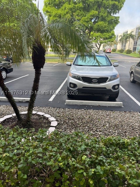 MEADOWBROOK LAKES CONDO - Residential