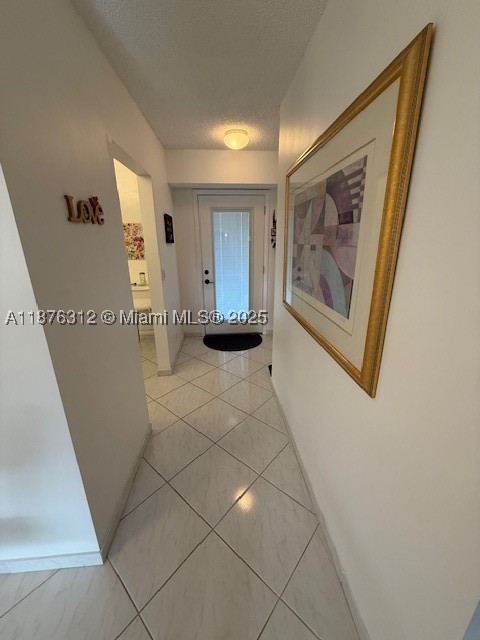 MEADOWBROOK LAKES CONDO - Residential