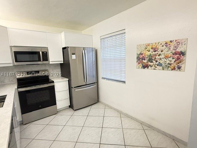 MEADOWBROOK LAKES CONDO - Residential
