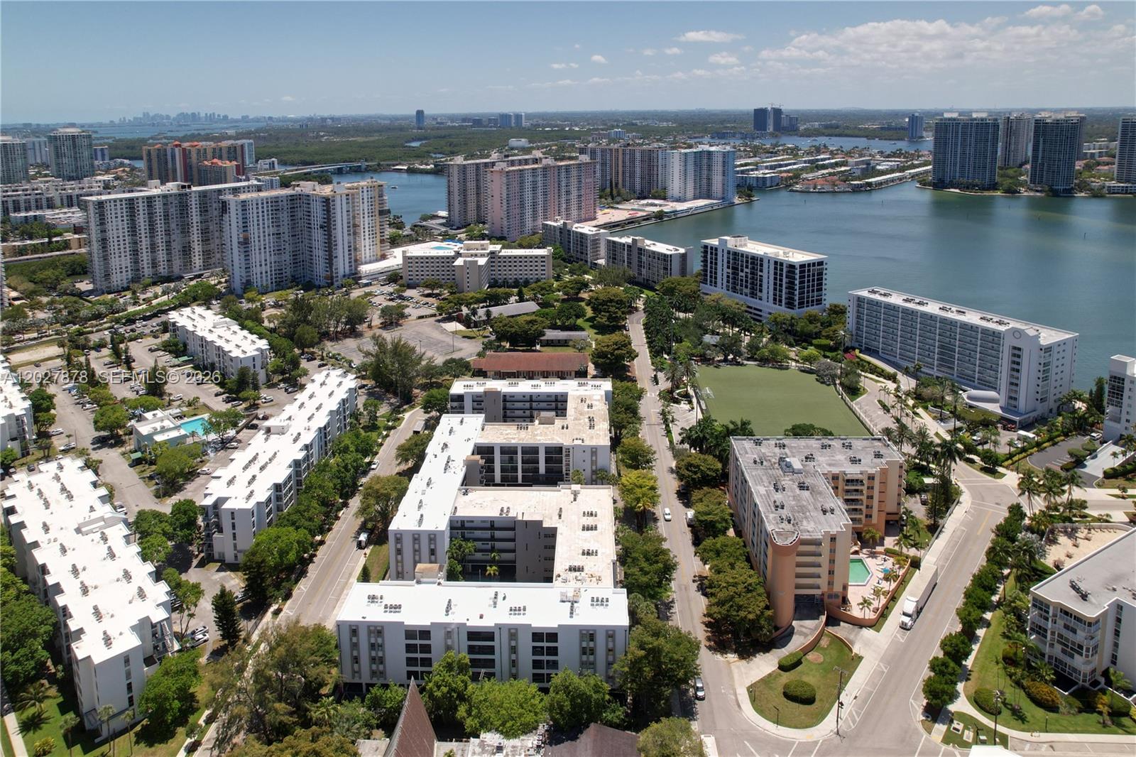 LE CARTIER CONDO - Residential