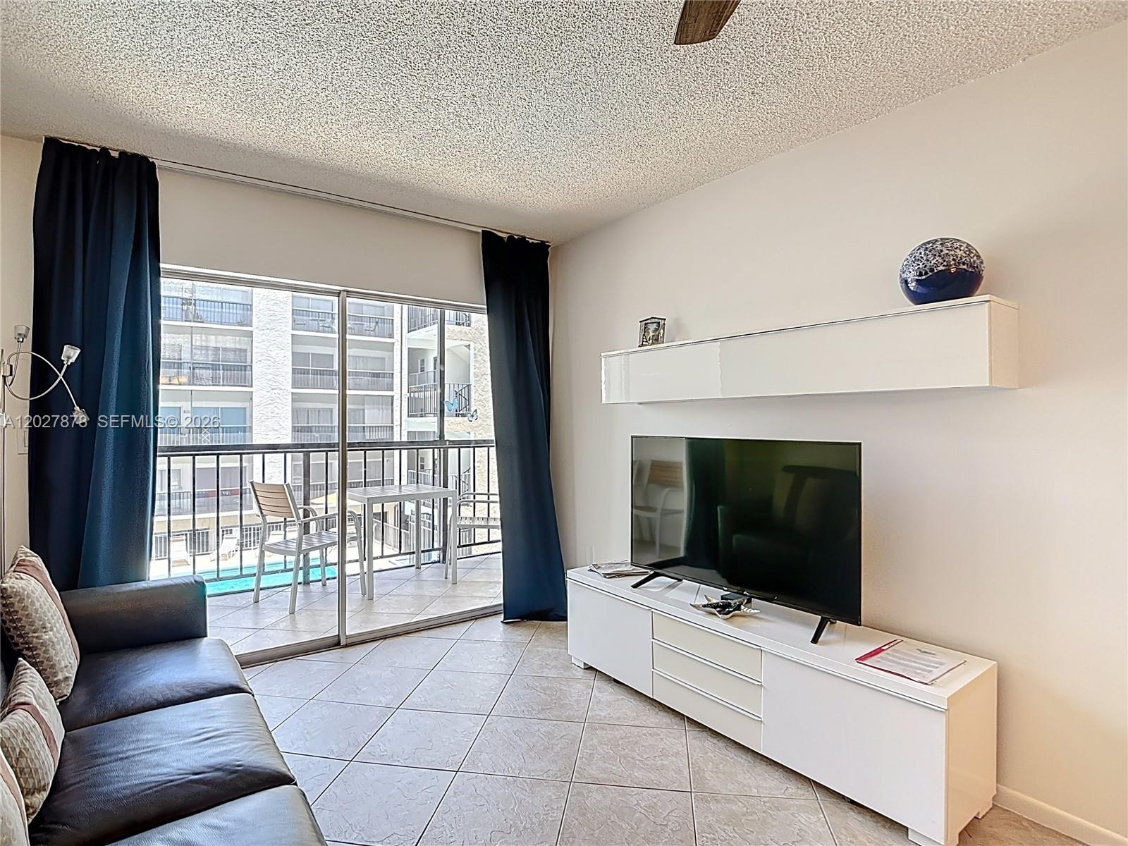 LE CARTIER CONDO - Residential