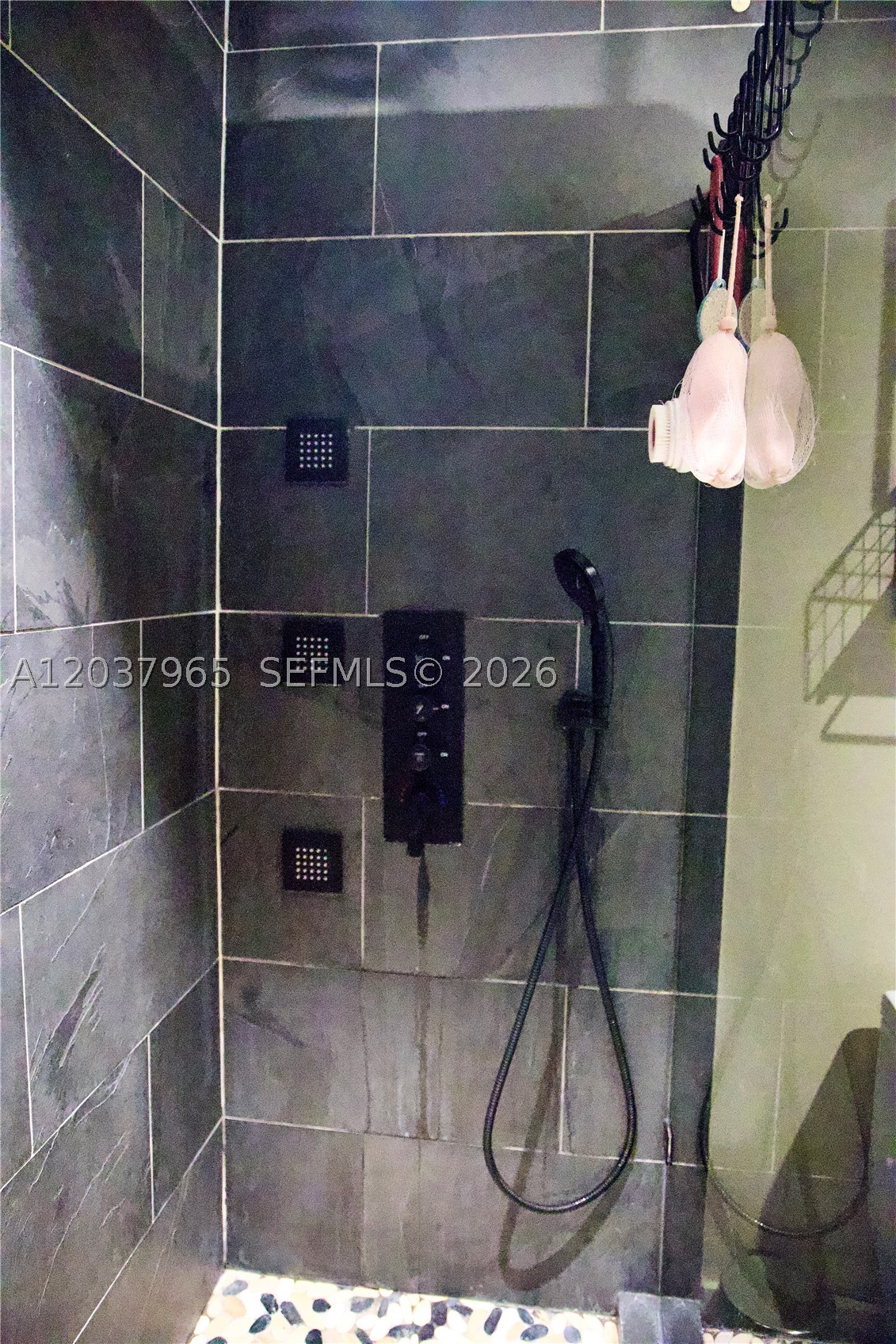 SUNWOOD CONDO - Residential