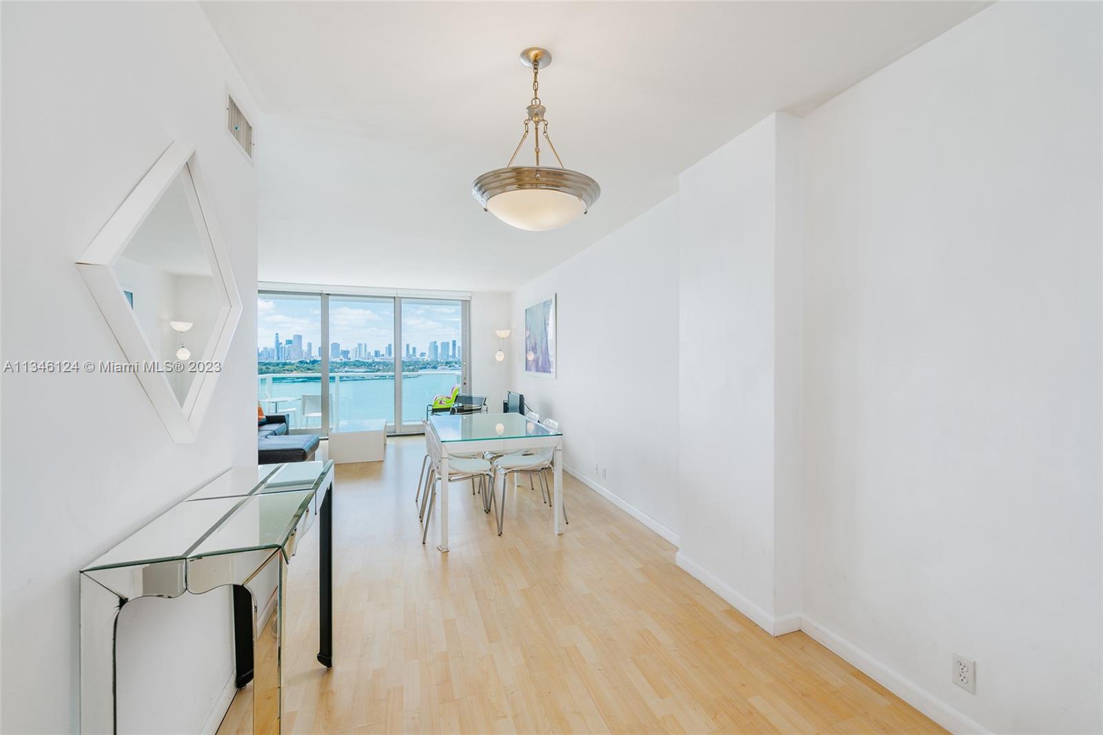 MIRADOR 1000 CONDO - Residential
