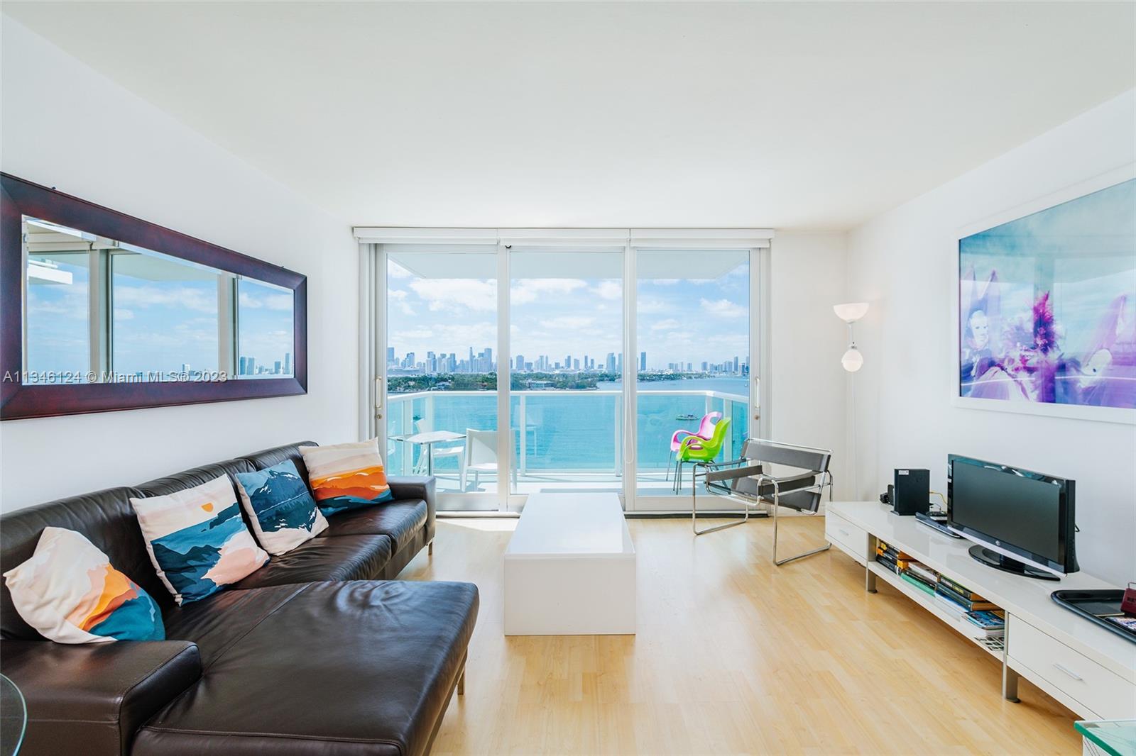 MIRADOR 1000 CONDO - Residential