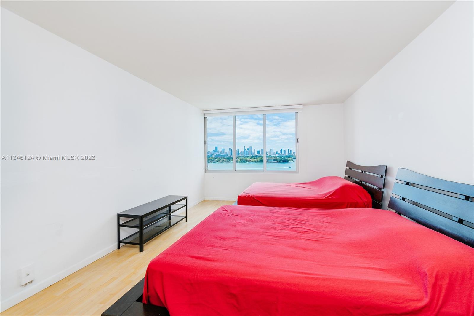 MIRADOR 1000 CONDO - Residential