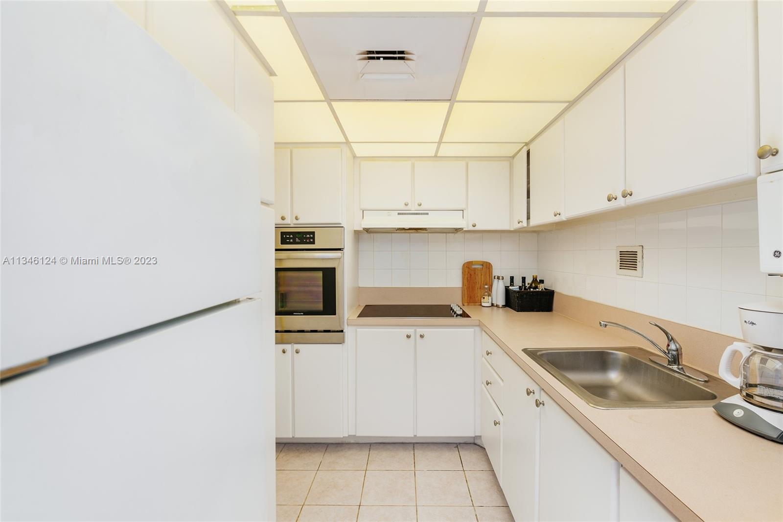 MIRADOR 1000 CONDO - Residential