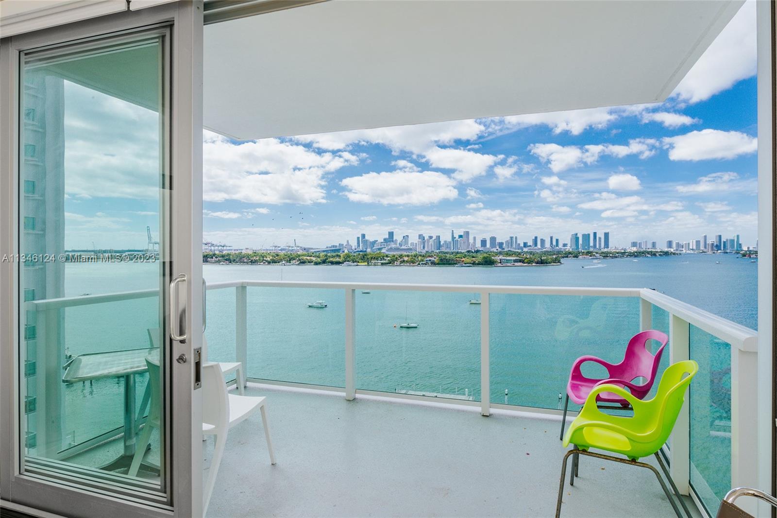 MIRADOR 1000 CONDO - Residential