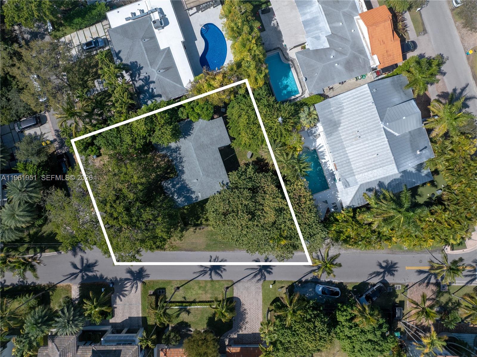 TROPICAL ISLE HOMES SUB 3 - Residential