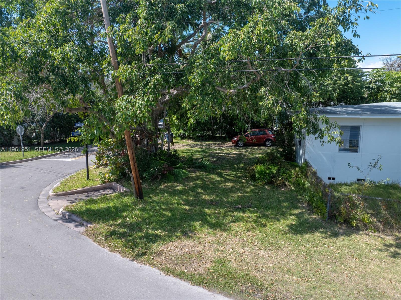 TROPICAL ISLE HOMES SUB 3 - Residential