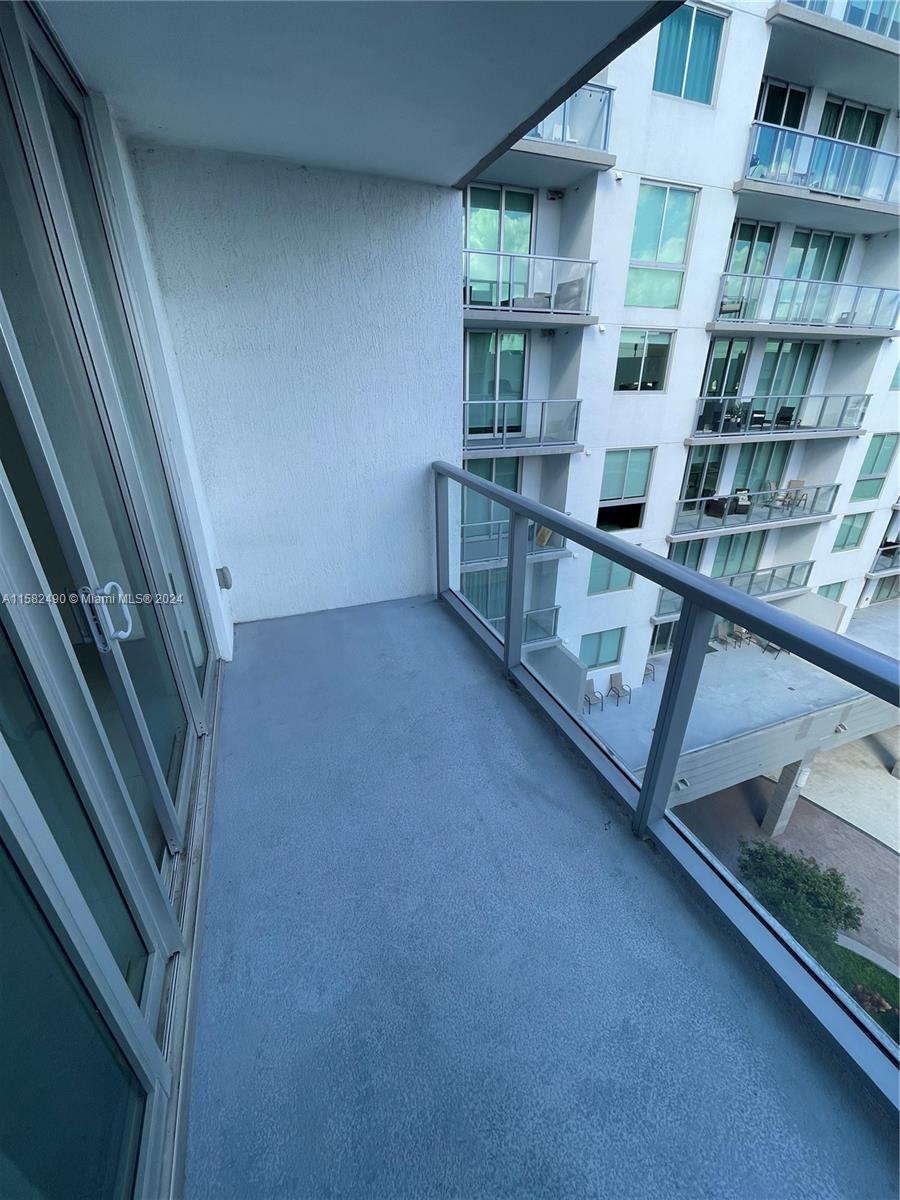 MIDTOWN DORAL - Residential