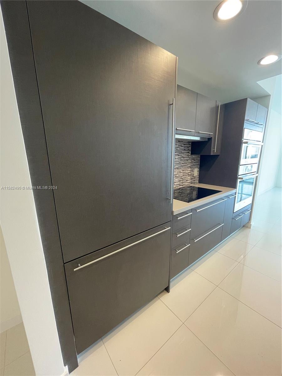 MIDTOWN DORAL - Residential