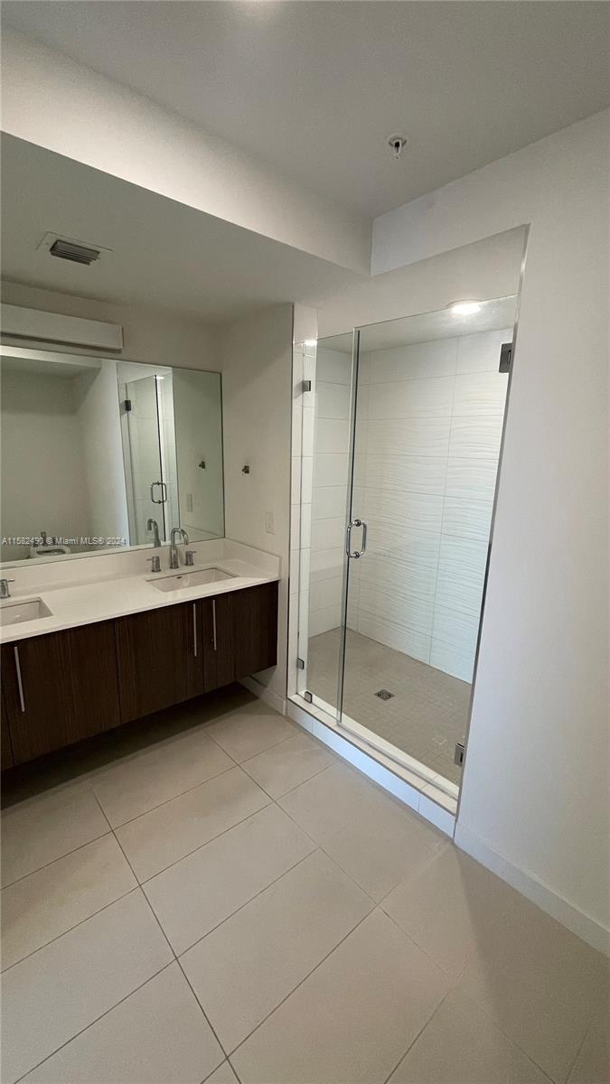 MIDTOWN DORAL - Residential