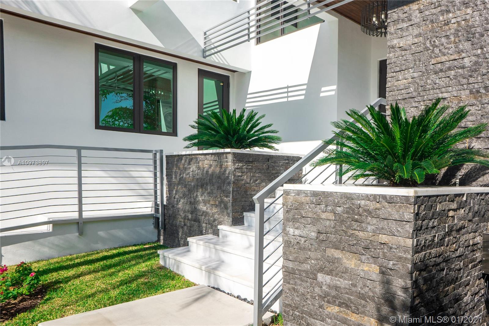BISCAYNE BEACH-2ND ADDN - Residential