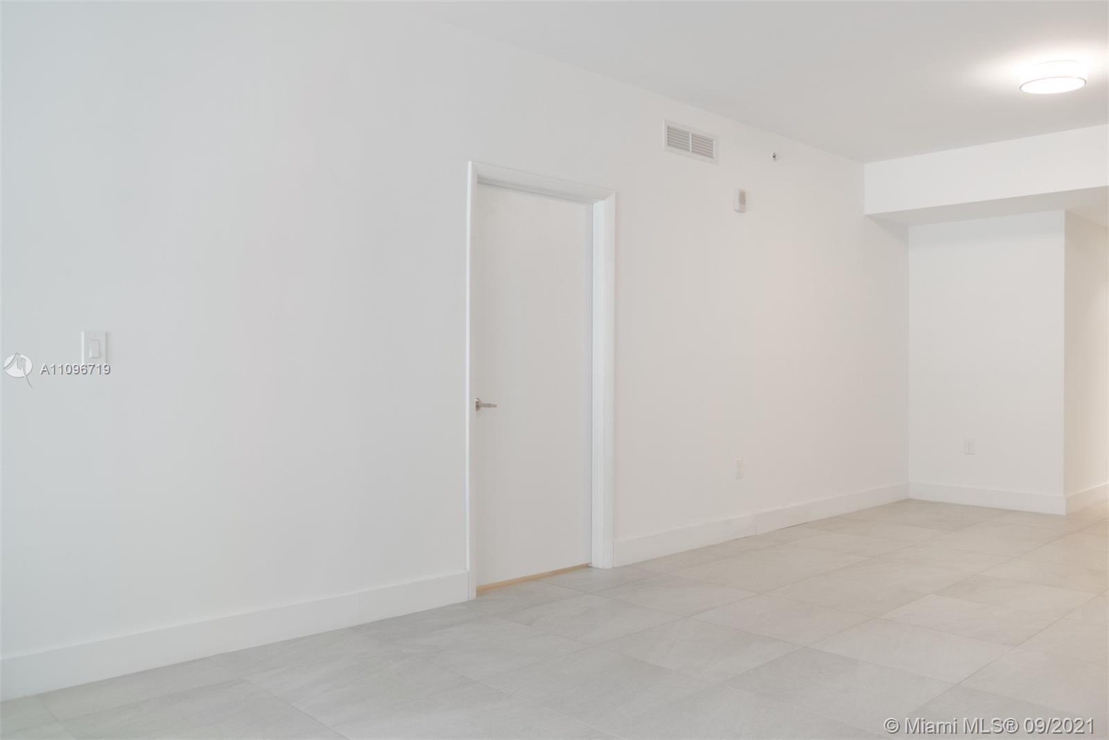 1010 BRICKELL CONDO - Residential Lease
