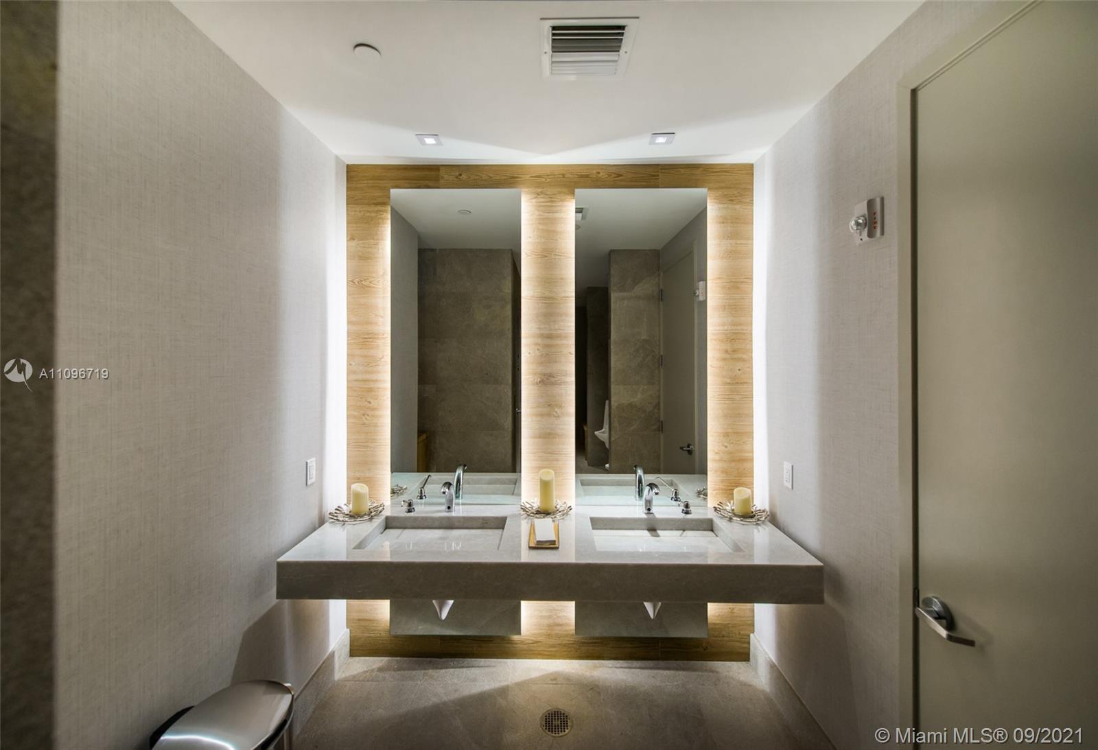 1010 BRICKELL CONDO - Residential Lease