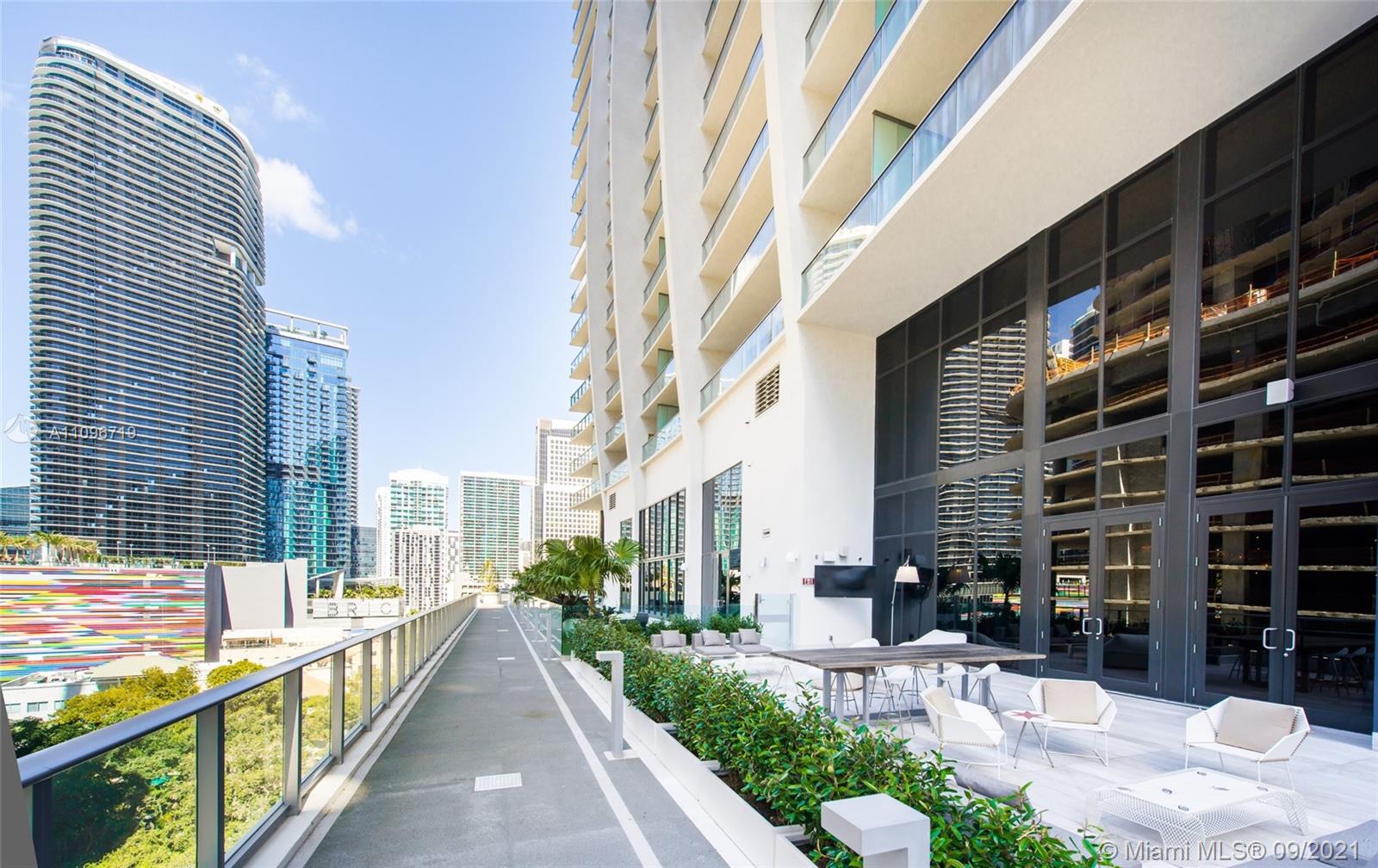 1010 BRICKELL CONDO - Residential Lease