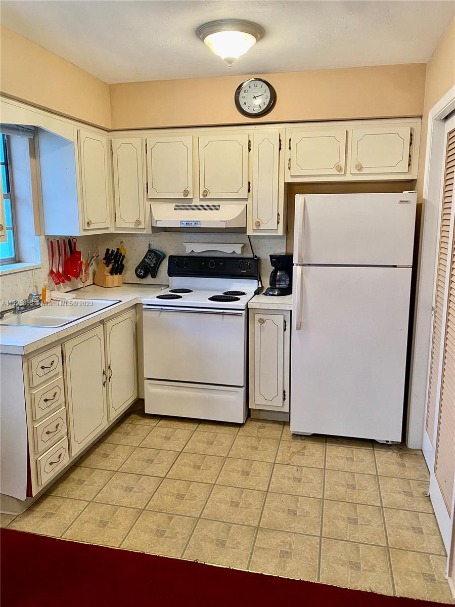 ORANGEBROOK GOLF APTS CON - Residential
